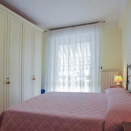 Casa Carina Centro Citta Con Garage Privato 公寓 圣雷默
