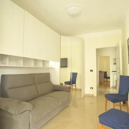 Casa Carina Centro Citta Con Garage Privato Апартаменты