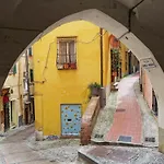 Casa Carina Centro Citta Con Garage Privato Sanremo