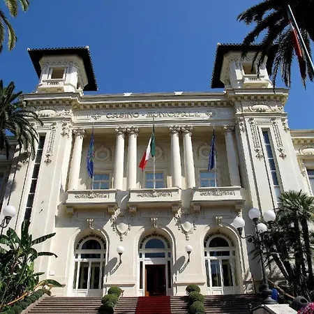 Casa Carina Centro Citta Con Garage Privato Appartement *