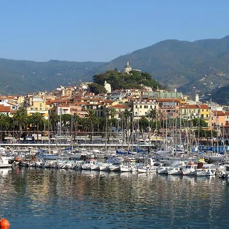 Casa Carina Centro Citta Con Garage Privato * Sanremo