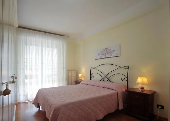 Casa Carina Centro Citta Con Garage Privato * סנרמו