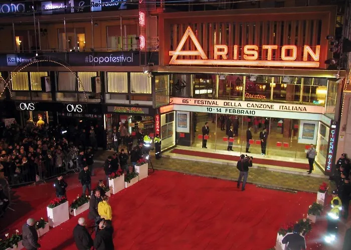 Casa Carina Centro Citta Con Garage Privato 公寓 圣雷默