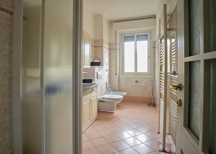 Casa Carina Centro Citta Con Garage Privato 公寓