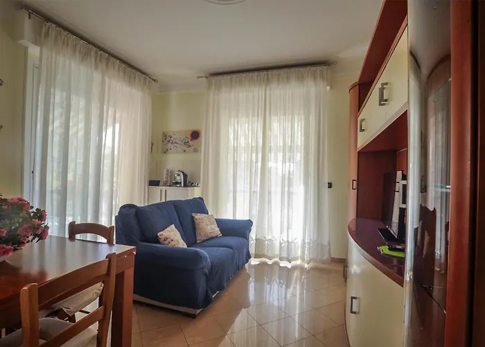 Casa Carina Centro Citta Con Garage Privato * סנרמו