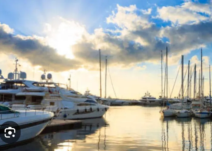 Casa Carina Centro Citta Con Garage Privato 圣雷默